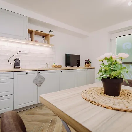 Nádas Center Badacsony Casa de hóspedes 4*