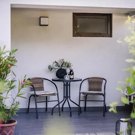 Nadas Center Badacsony Pensjonat 4*