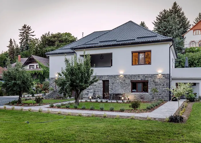 Nadas Center Badacsony Gæstehus